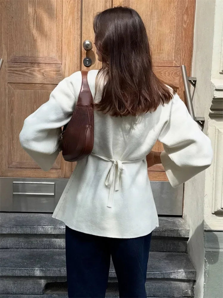 White Knitwear Sweater Cardigan Female Elegant V-Neck Commute Solid Long Sleeve Slim Outwear Women's Knit Cardigan Coat