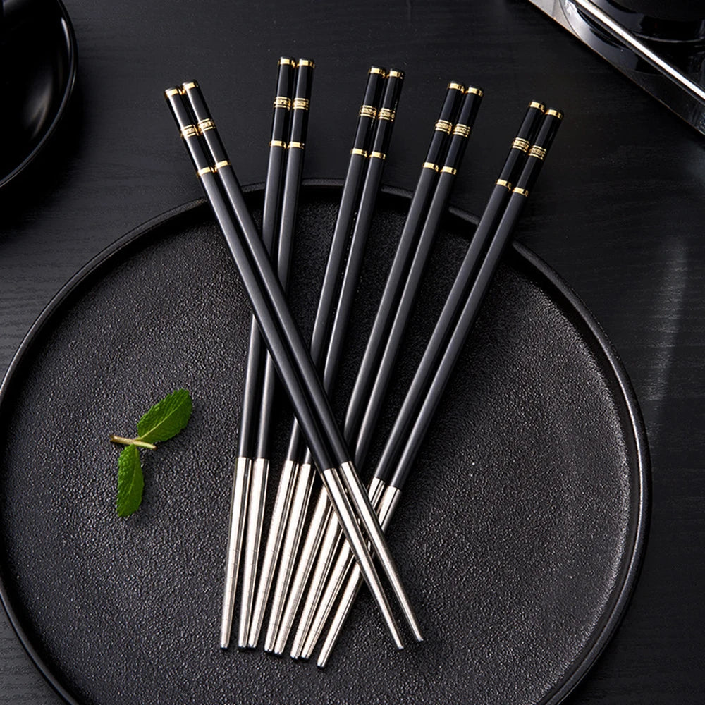 2-8 Pairs Alloy Chopstick Reusable Non-slip Sushi Food Chop Sticks Chopsticks Metal Chinese Chop Stick Tableware Kitchen Gadgets