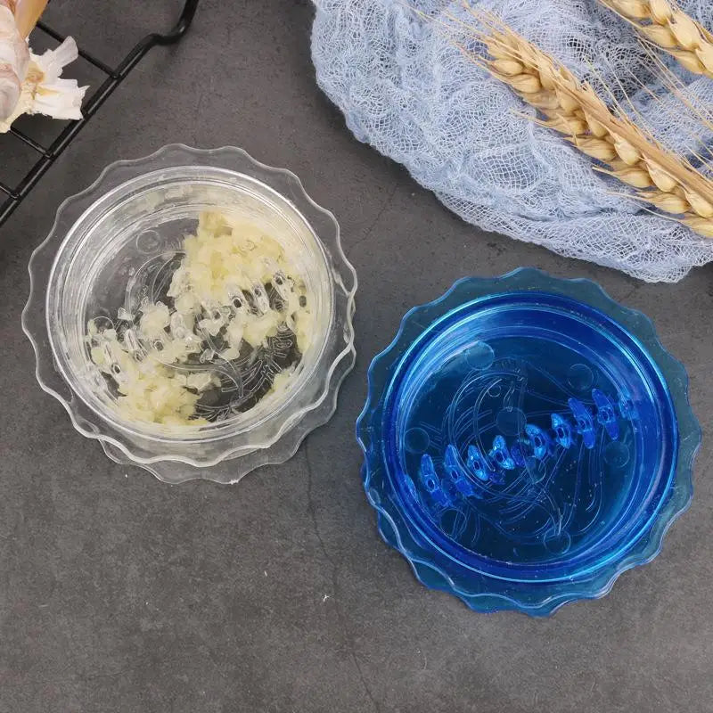 Kitchen Multifunctional Garlic Crusher Manual Garlic Press Roll Crusher Chopper Home Appliance Kitchen Gadgets Accessories
