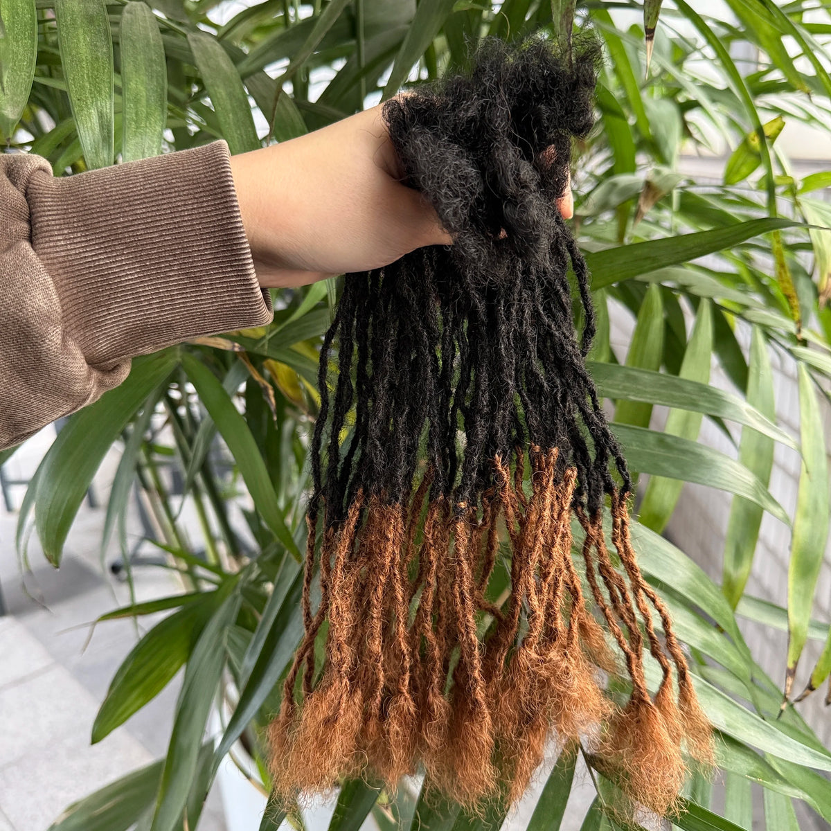 Colored 2mm Handmade Sisterlocs Real Human Hair Permanent Micro Locs Extensions Natural Looking Soft Dreadlock Interlocking