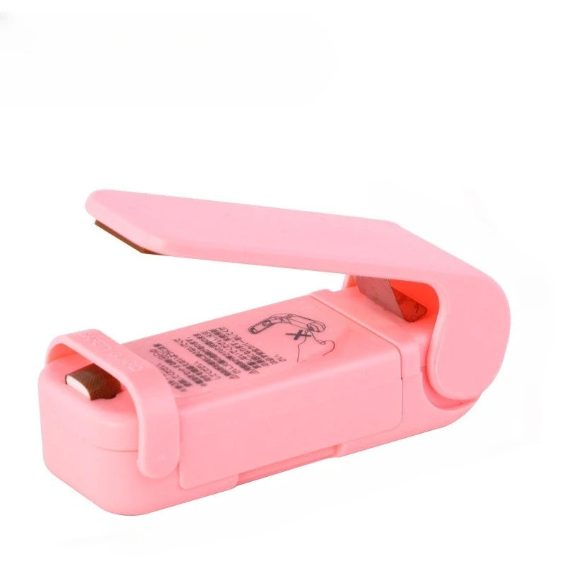 Travel Friendly Portable Small Sealing Machines Storage Plastic For Food Snack Vegetables Sealing Machines Kitchen Accessories