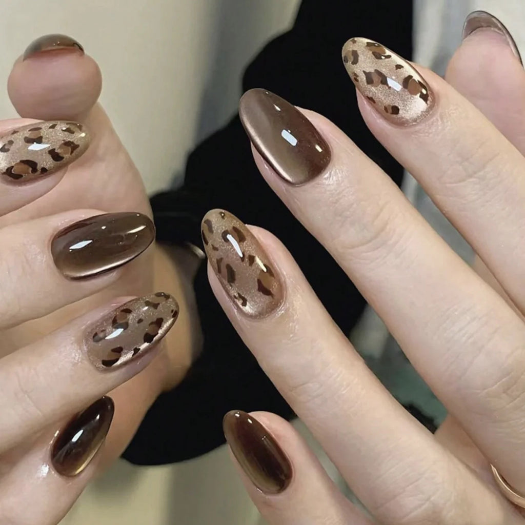Autumn Winter Short Almond Shaped Wearable Nail Tips Leopard Print Cat Eye Design Ready-made Nail Art Tips for Easy Application