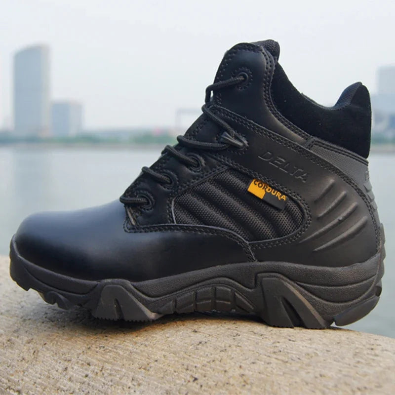 2024 Spring Men Boots Genuine Cow Leather Waterproof Tactical Desert Combat Boots Men's Outdoor Mountaineering Hiking Shoes