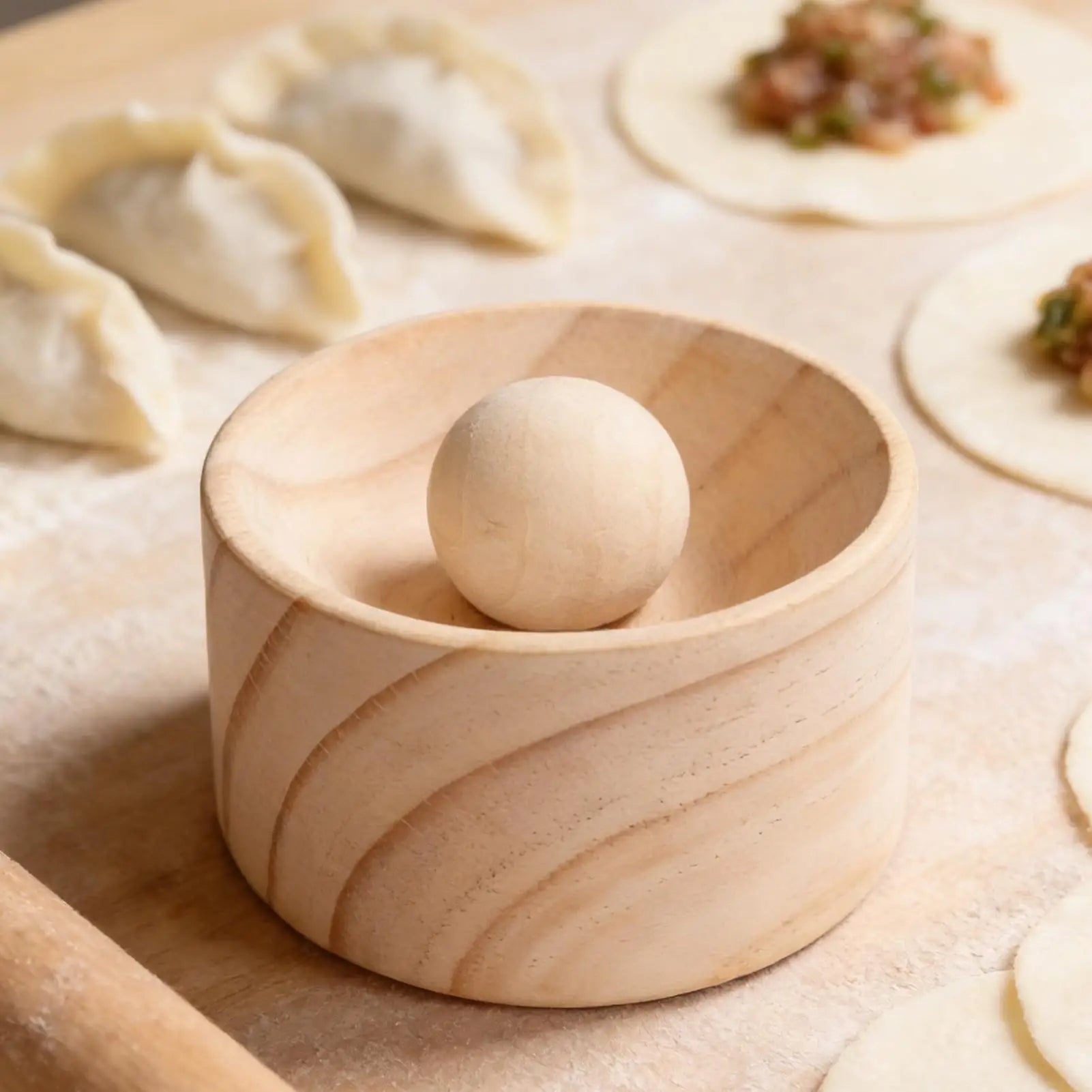 Dumpling Maker Non-Stick Wooden Manual Kitchen Gadgets Dumpling Mold Skin Maker Press tool, dumpling wrappers, kitchen gadgets