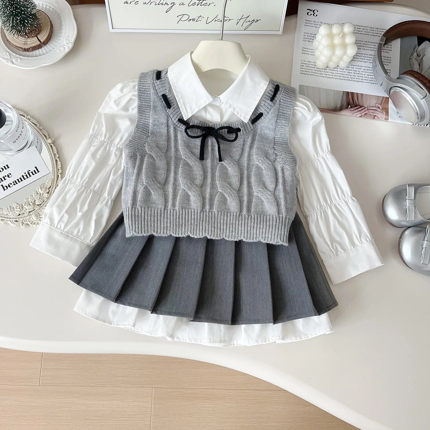 24 Girls Baby Spring Autumn Winter Clothing Set Elegant Girl Kids Puff Sleeves Shirts+knit Sweaters Vests+Skirts 3pcs Clothes