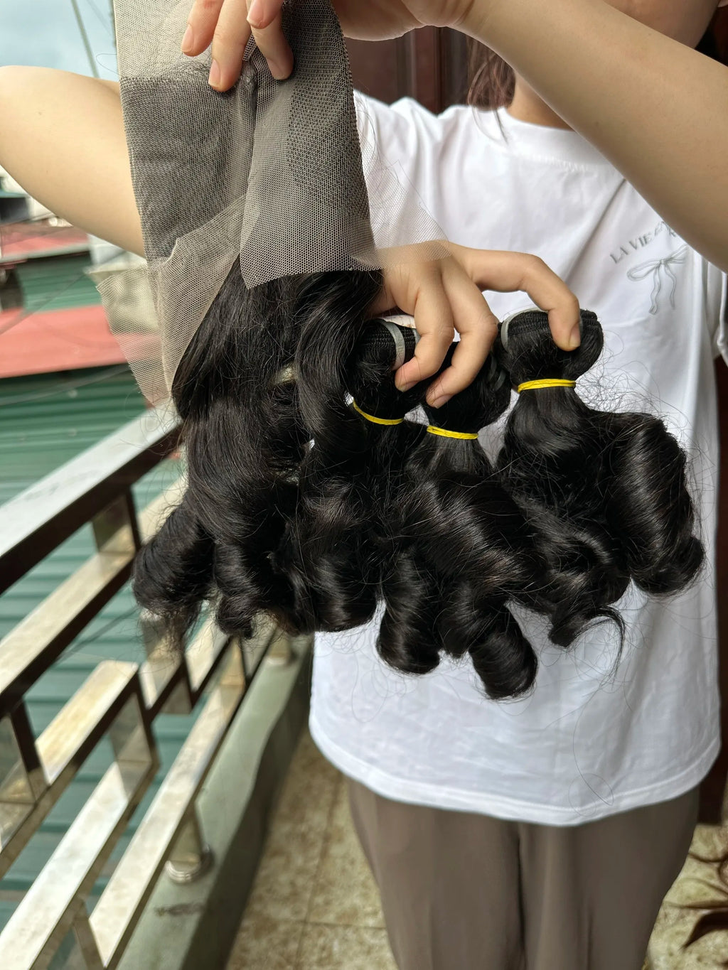 Virgin Raw Vietnamese Wholesale Price Vendors Short Bouncy Curly Hair for Black Women Human Hair Bundles