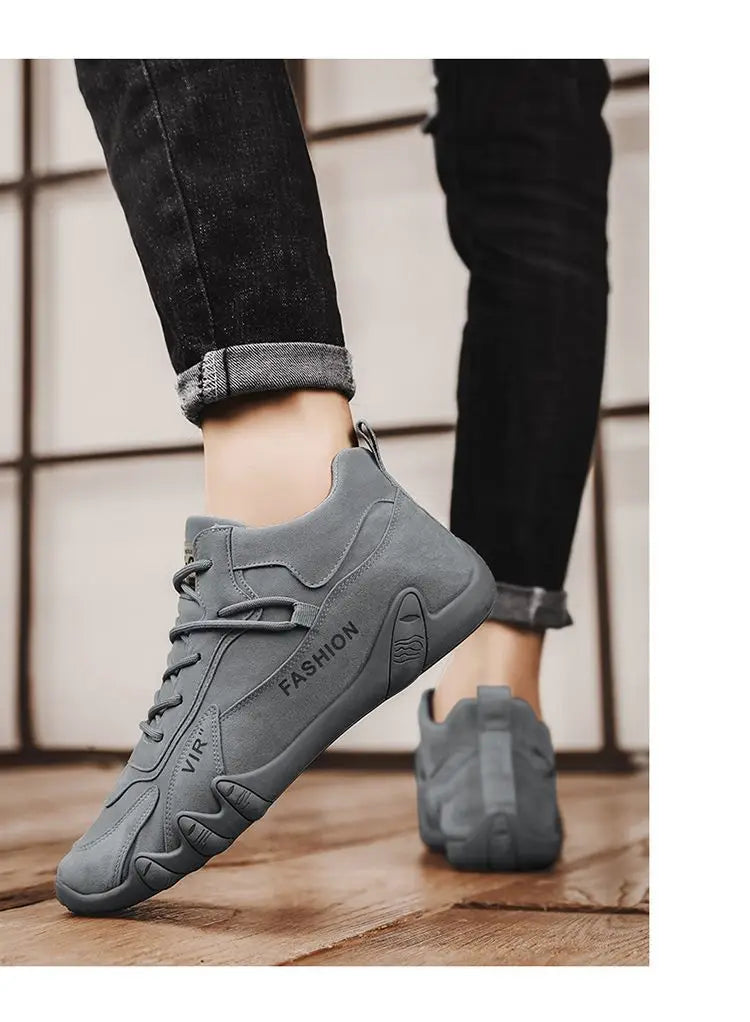 2022 New In Casual Shoes Men Sneakers  Male High Top Sneakers Winter Warm Designer Fashion Loafers Lace Up Shoes Men Ankle Boots
