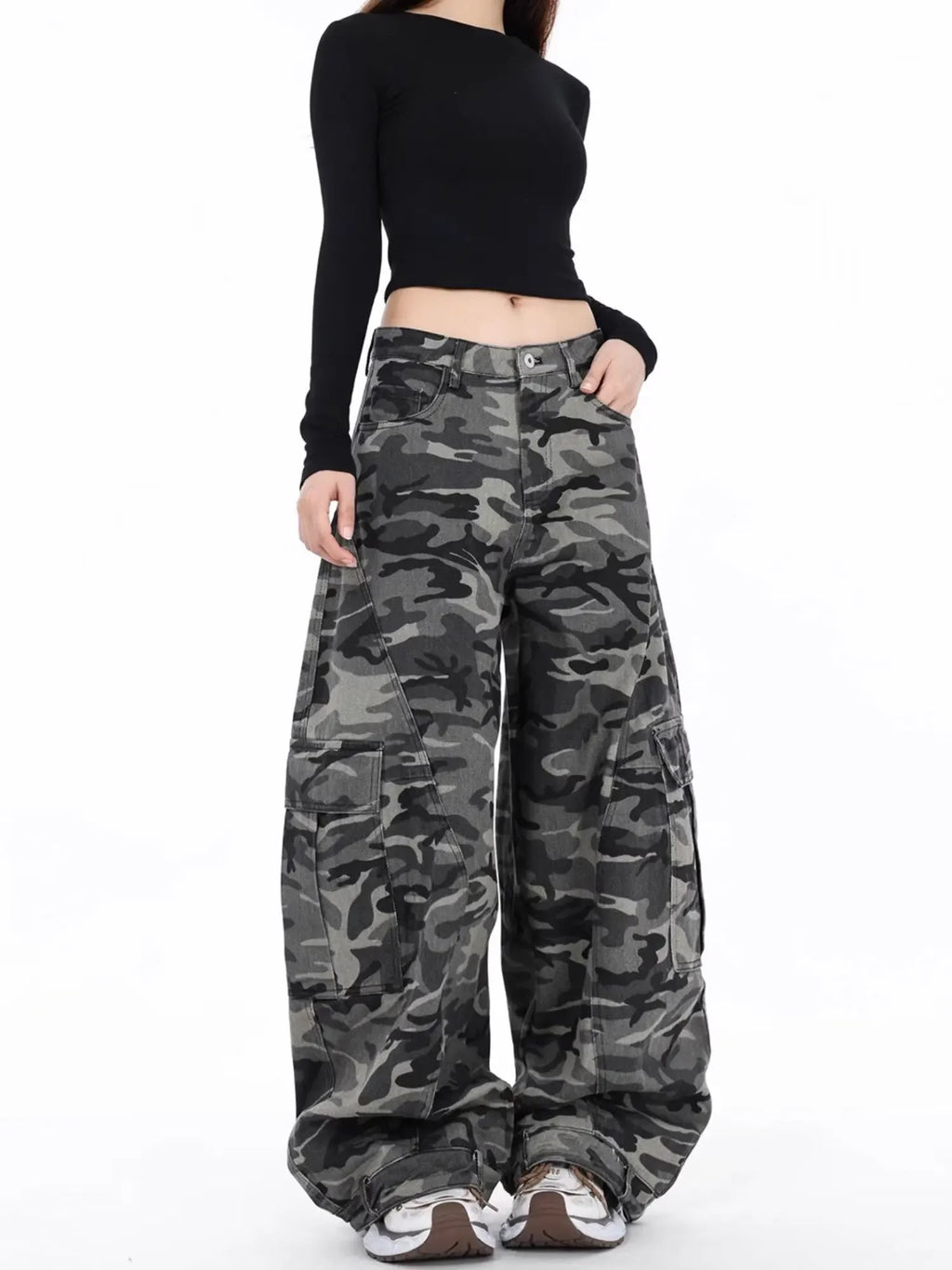 Women Camo Wide Leg Pants Streetwear Loose Trousers with Large Pockets Cool Girl Straight Cut Summer Unisex Bottoms