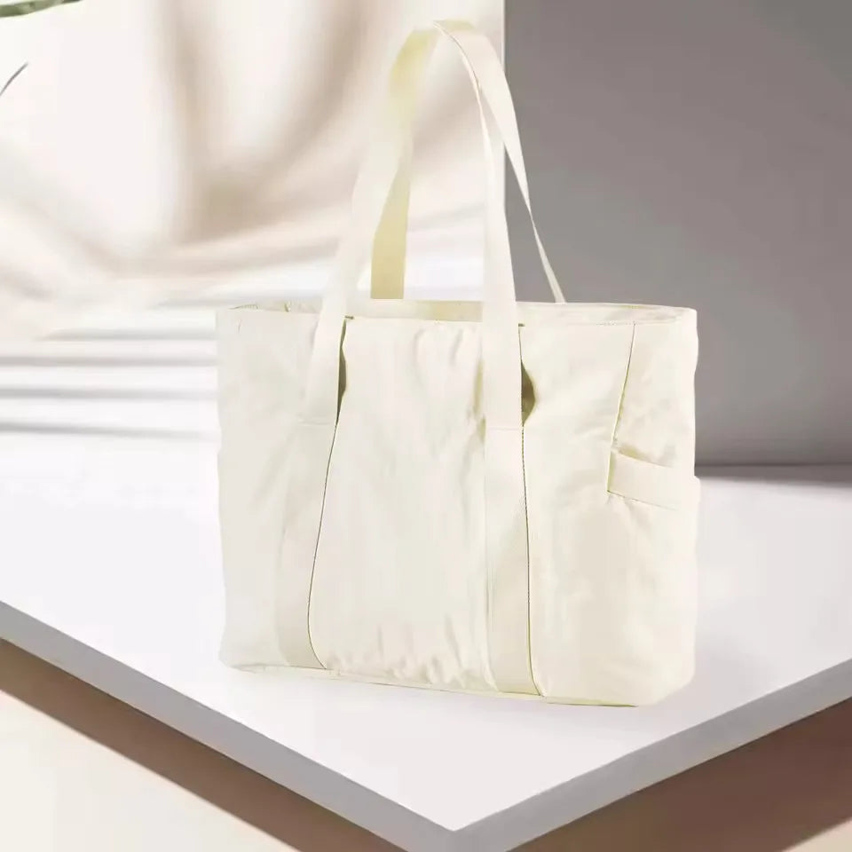 Women Tote Bag Waterproof Travel Duffel Bag Lightweight Shoulder Weekender Overnight Bag for Gyms Weekend Getaway