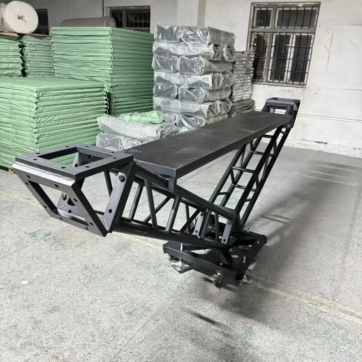Custom DJ Truss Table Aluminum Alloy Truss DJ Table Square DJ Booth Truss for Outdoor Events and Performances