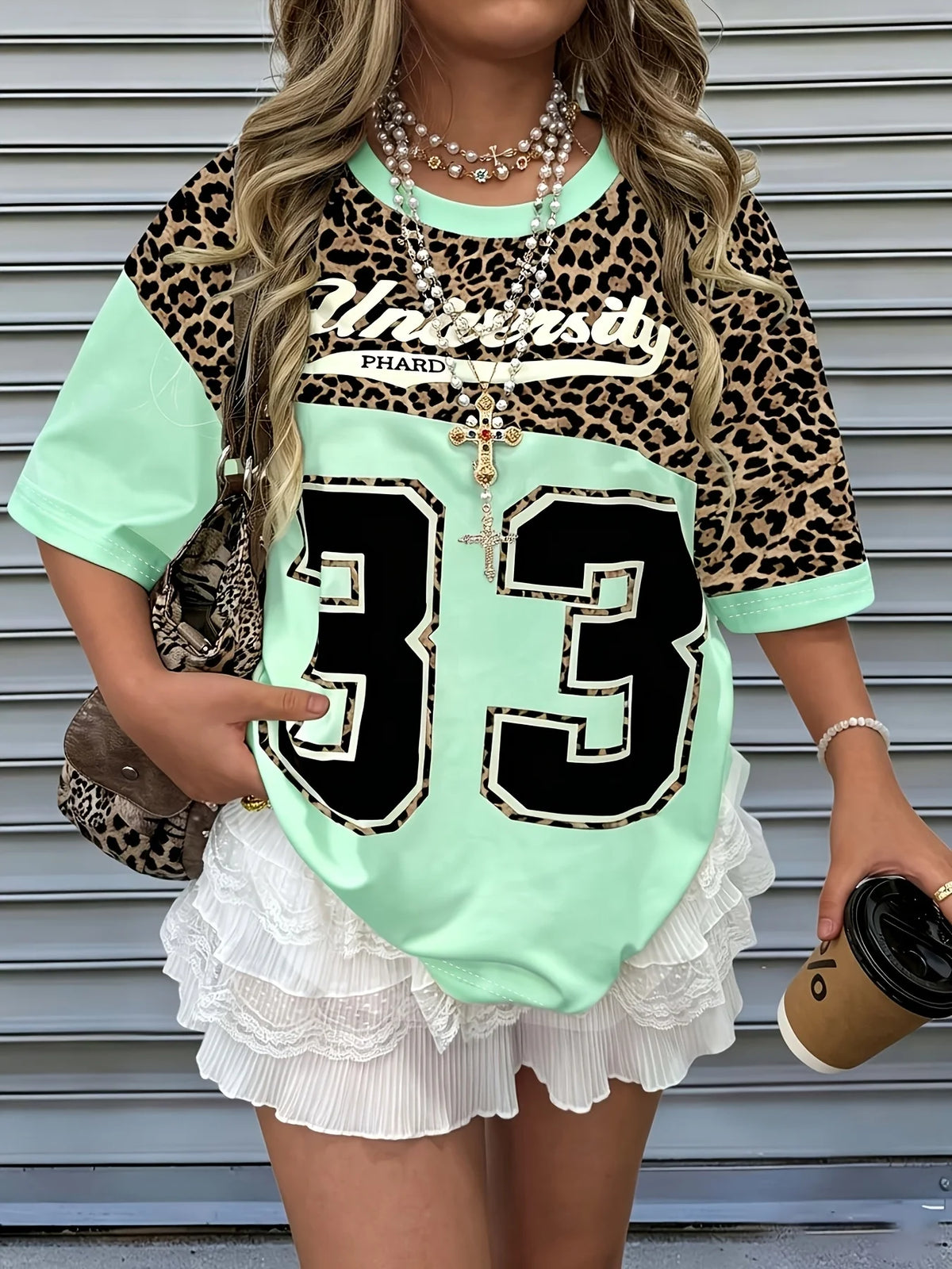 Summer women's T-shirt with digital prints lightweight and breathable suitable for casual sports and outdoor activities