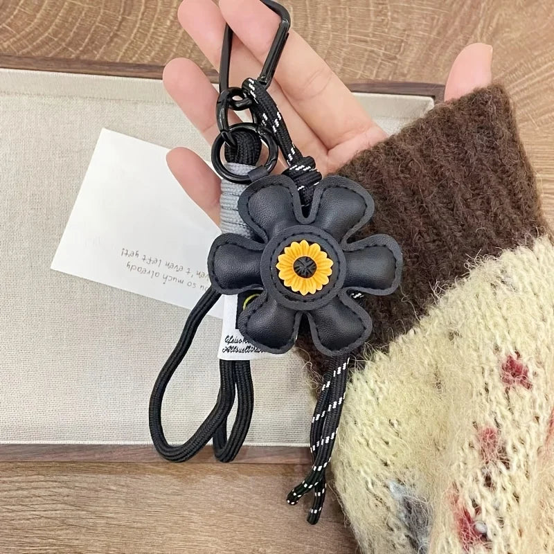 Creative Key Pendant Leather Sunflower Braided Rope Handing Pendant Girl's Bag Charms Women Keyring Hanging Ornament