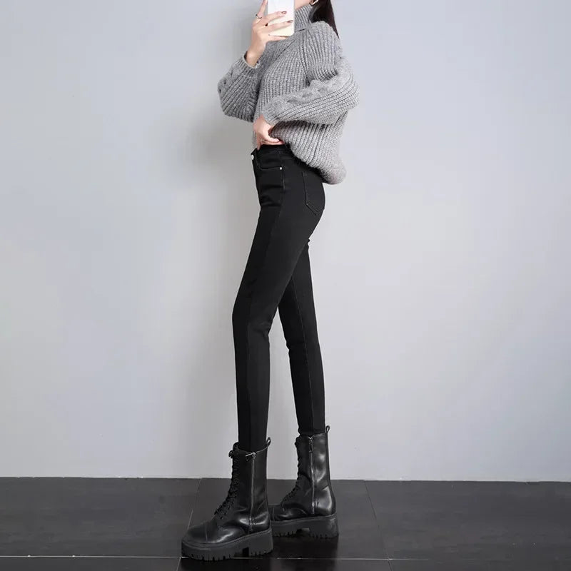 Lady Plush Thermal Jeans Winter Snow Warm Stretch Thin Jeans Women Fleece Pencil Pants Fashion Straight Leg Denim Trousers