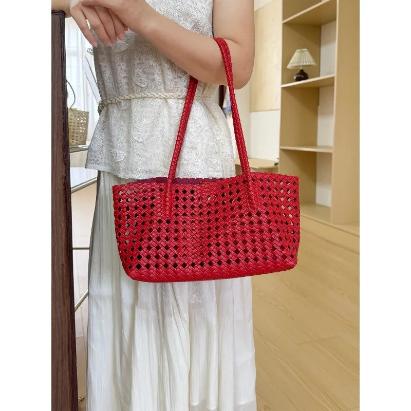 2026 New Fashion Hollow Out Woven Tote Bag for Women Large Capacity Commute Single Shoulder Handbag for Summer