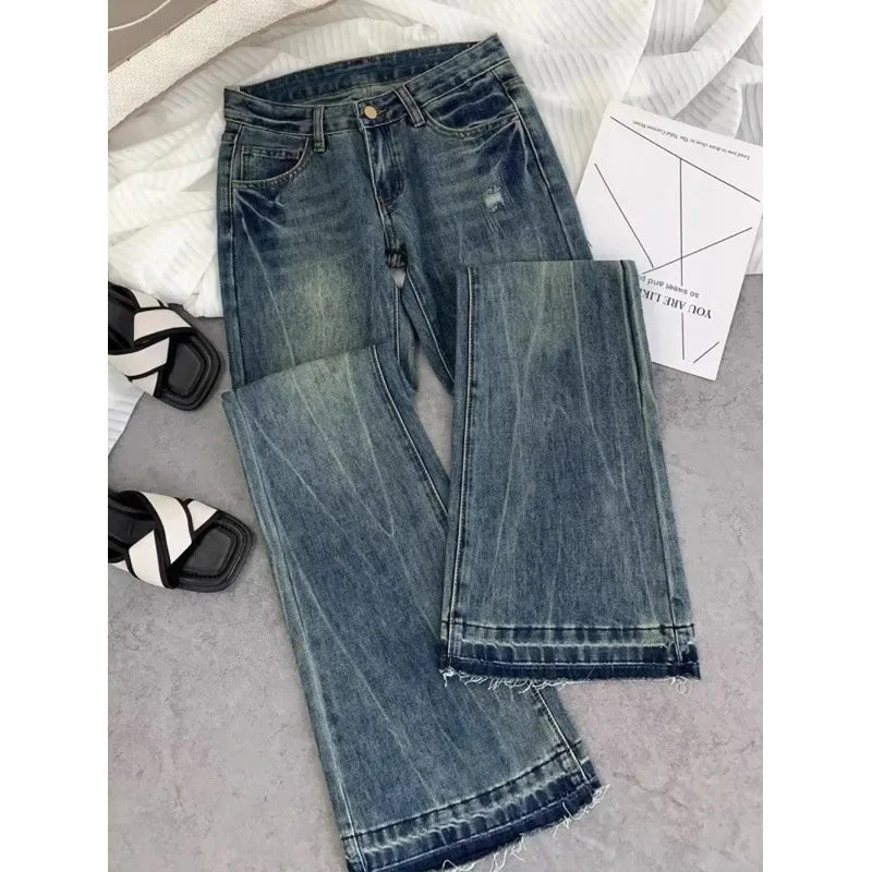American retro low-waisted jeans female autumn new embroidery old casual fashion temperament slim Joker bell bottoms.