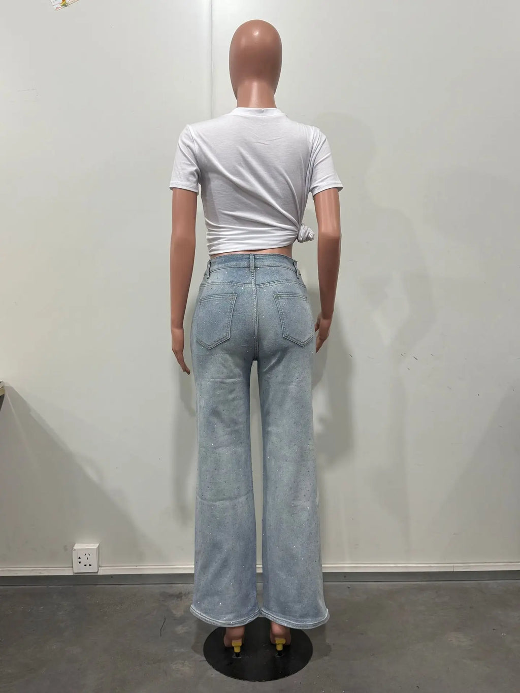 Women's Outfit Featuring Diamond-studded Washed Denim Pants Women's High-waisted Straight-leg Pants, and "hot Girl" Style Pants.