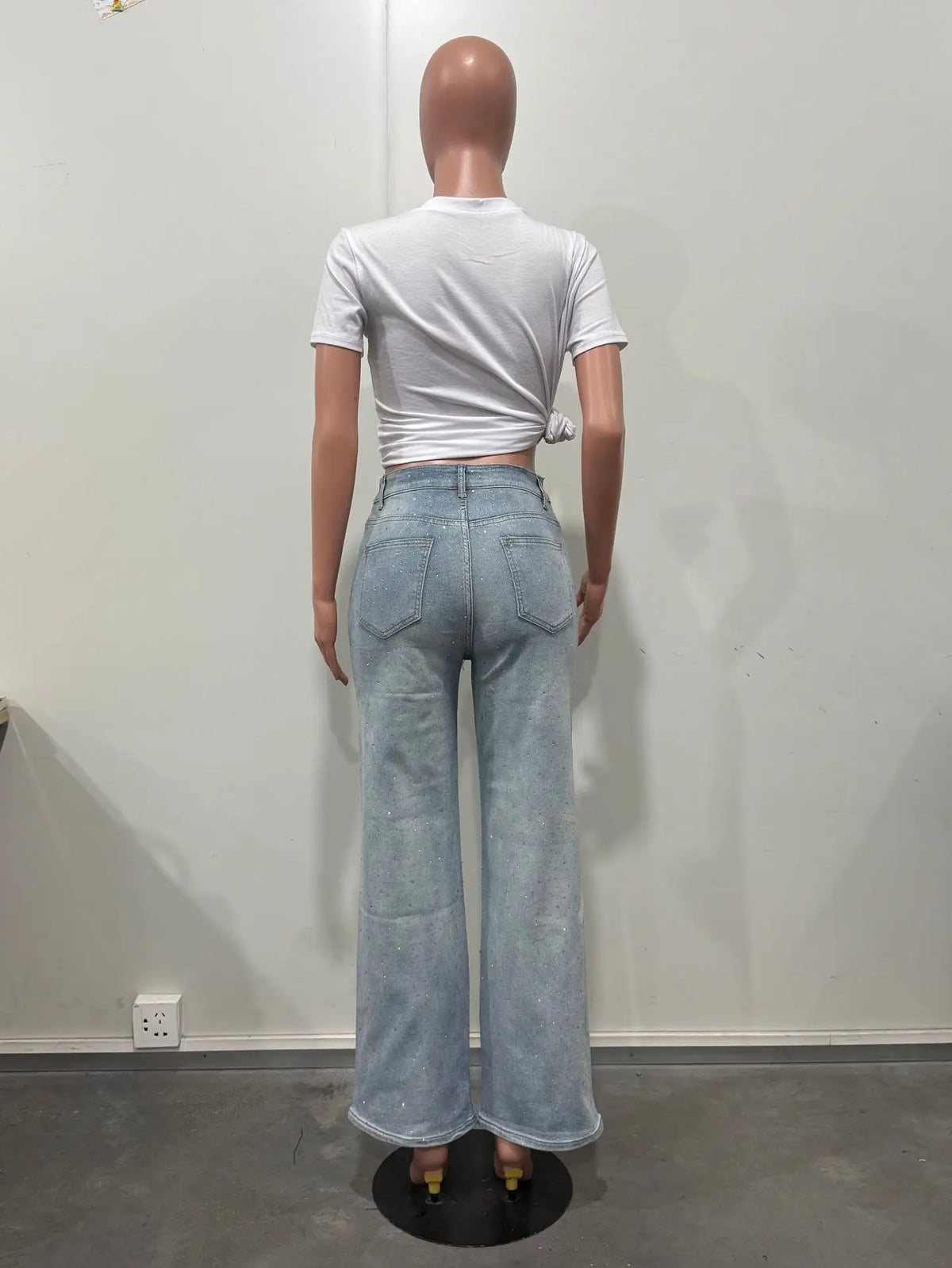 Women's Outfit Featuring Diamond-studded Washed Denim Pants Women's High-waisted Straight-leg Pants, and "hot Girl" Style Pants.