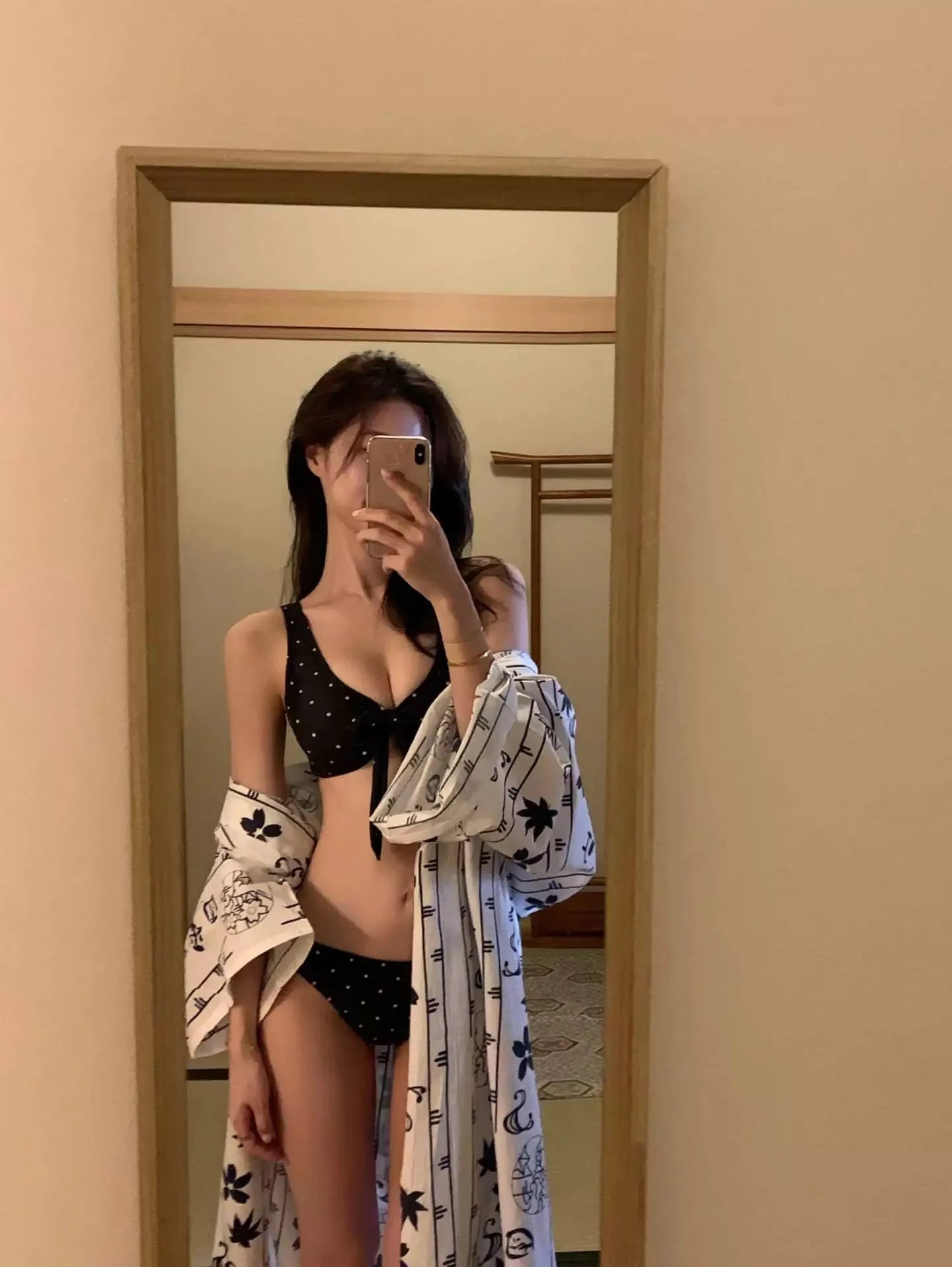 Beach Vacation Women's Bikini Sexy Beautiful Pure Desire Swimsuit High-End Feel 2026 New Model Triangular Design Nylon Material