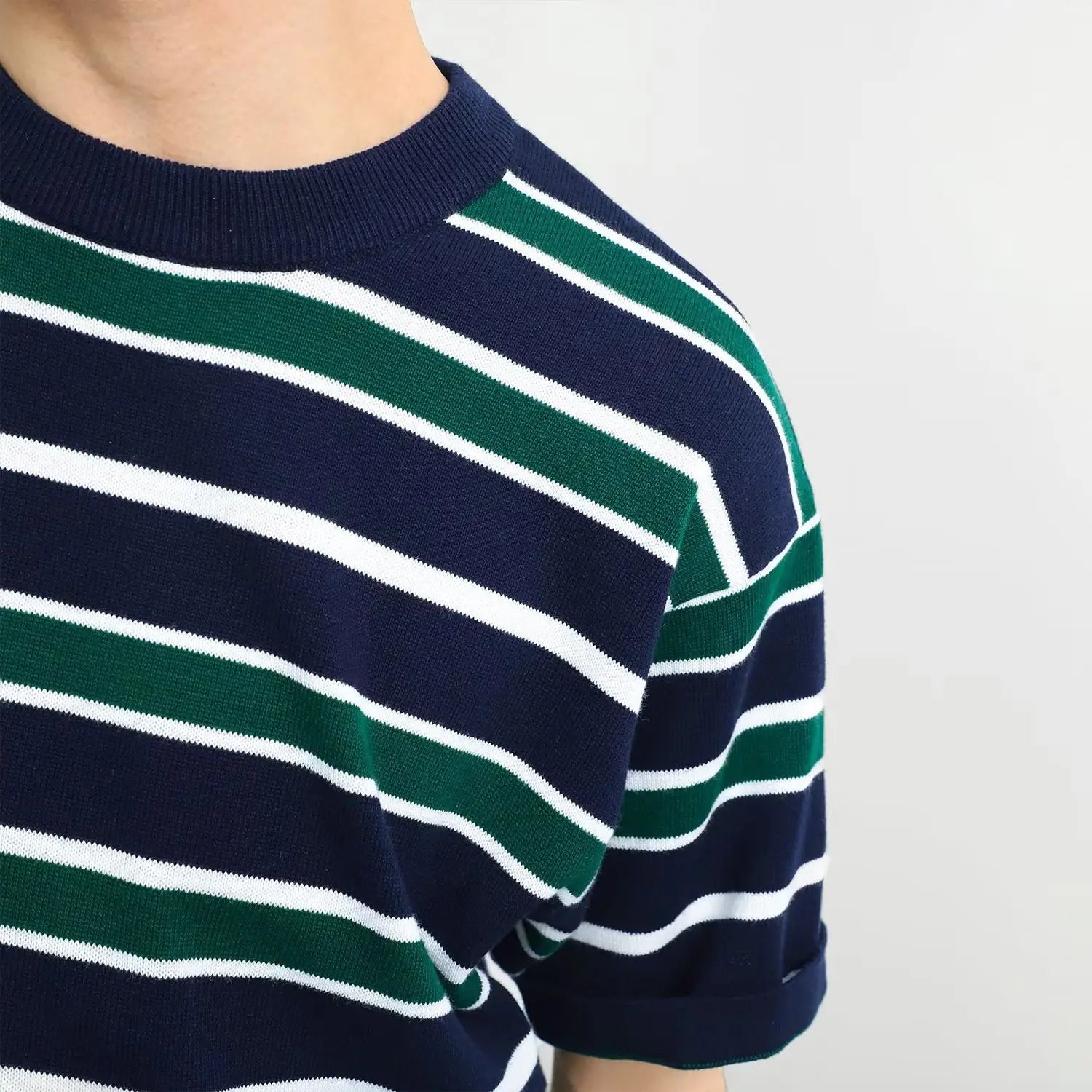 Retro American Casual Short-sleeved T-shirt for Men Round Neck Short-sleeved T-shirt Base Shirt for Summer New Stripes for Men