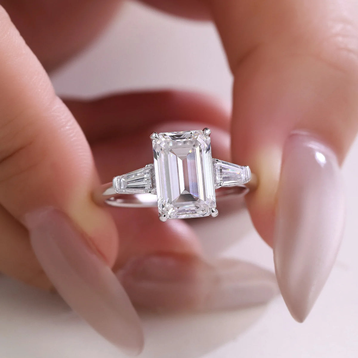Excellent Radiant Cut D Color Pass Diamond Test Moissanite Ring for Women Fine Jewelry Halloween Decoration Party Jewelry Festival Gifts Unique Jewelry