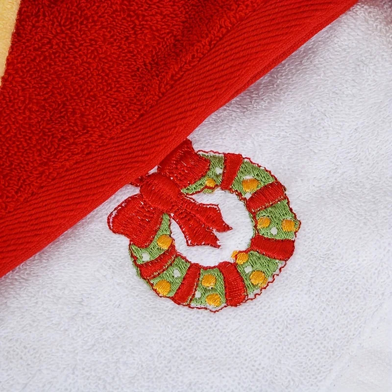 A Set of 3 Randomly Colored Christmas-Themed Embroidered Soft, Skin-Friendly Pure Cotton Towels, Suitable for Daily Use in the Kitchen and Bathroom as Face Towels
