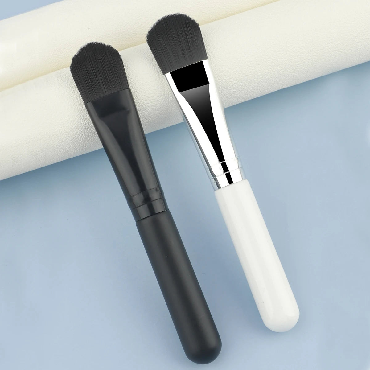 Face Mask Brush Flat Soft Hair Facial Cleansing Skin Care Blender Foundation Applicator Concealer Brush Beauty Makeup Tool