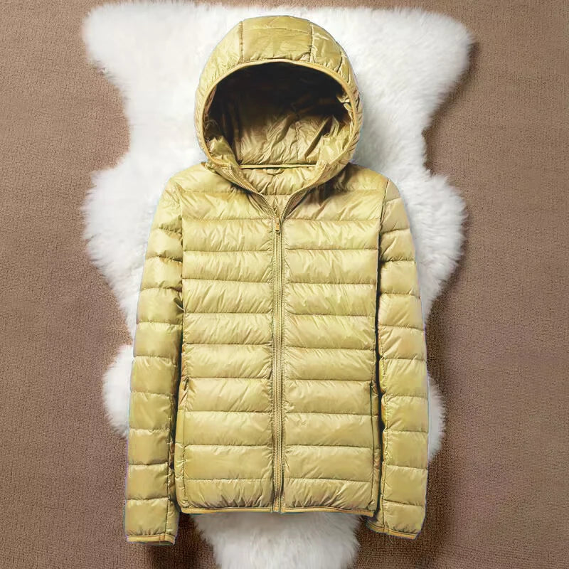 90% Ultra-light Thin Down Jacket Women Autumn Winter Plus Size Short Warm White Duck Down Coat Parka Female Portable Outerwear