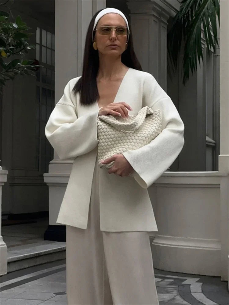 White Knitwear Sweater Cardigan Female Elegant V-Neck Commute Solid Long Sleeve Slim Outwear Women's Knit Cardigan Coat