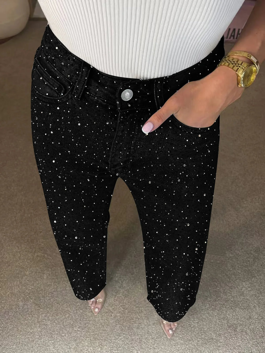 Women's Outfit Featuring Diamond-studded Washed Denim Pants Women's High-waisted Straight-leg Pants, and "hot Girl" Style Pants.