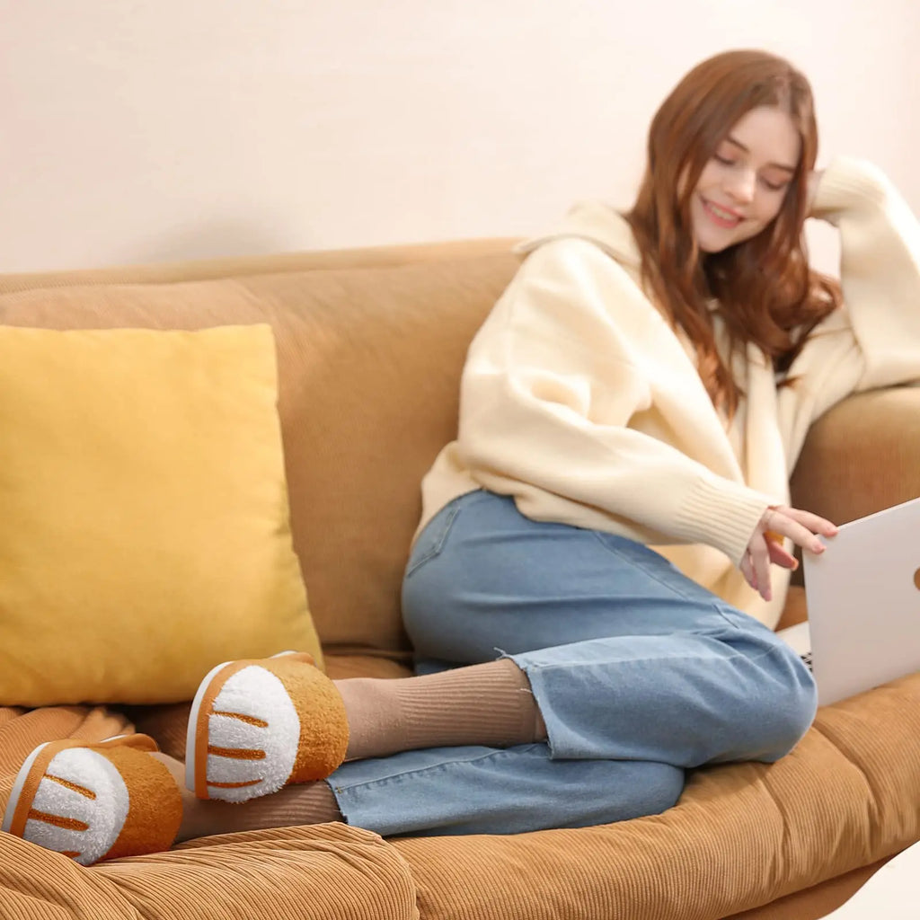 Crestar Women's Cat Paw Cozy Slippers Indoor Warm Gifts for Women Men with Memory Foam Trendy Cute Fuzzy Winter House Shoes