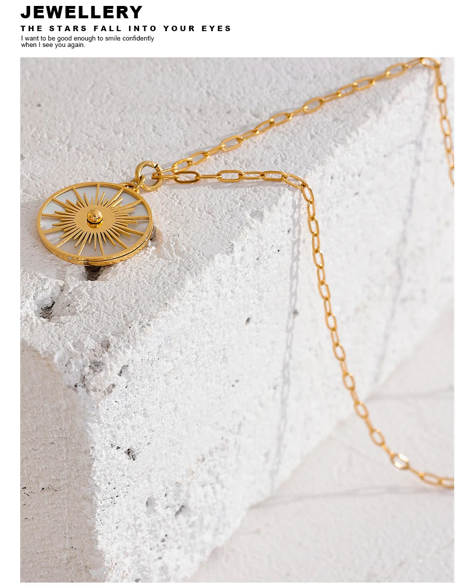 Yhpup Big Round Geometric Short Chain Statement Necklace Stainless Steel Golden Shell Fashion Vintage Pendant Collier PVD-Plated
