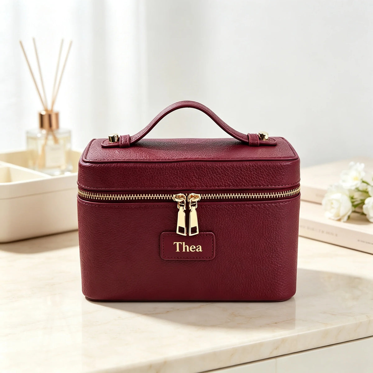Customized Name PU Leather Cosmetic Bag with Zoned Storage and Large Capacity Travel Toiletry Bag for Autumn Winter New Arrivals
