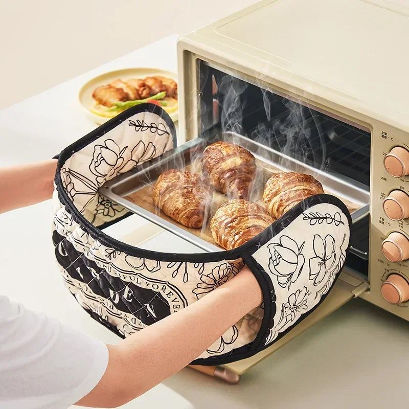1pc Heat-Resistant Gloves Thickened One-Piece Insulated Baking Tools High Temperatures Specialized for Ovens and Microwaves
