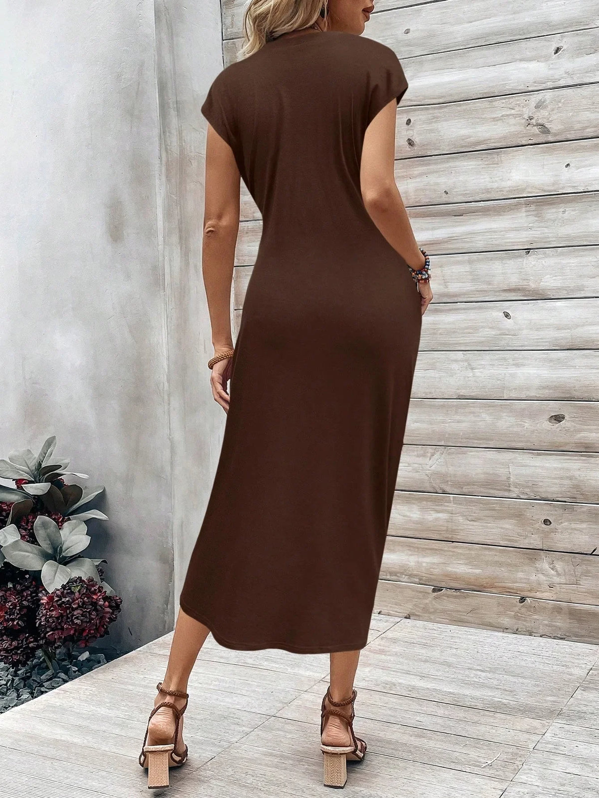 Retro leopard print dress with round neck covered sleeves twisted sides waist cinching, slim fit, hip hugging women's clothing