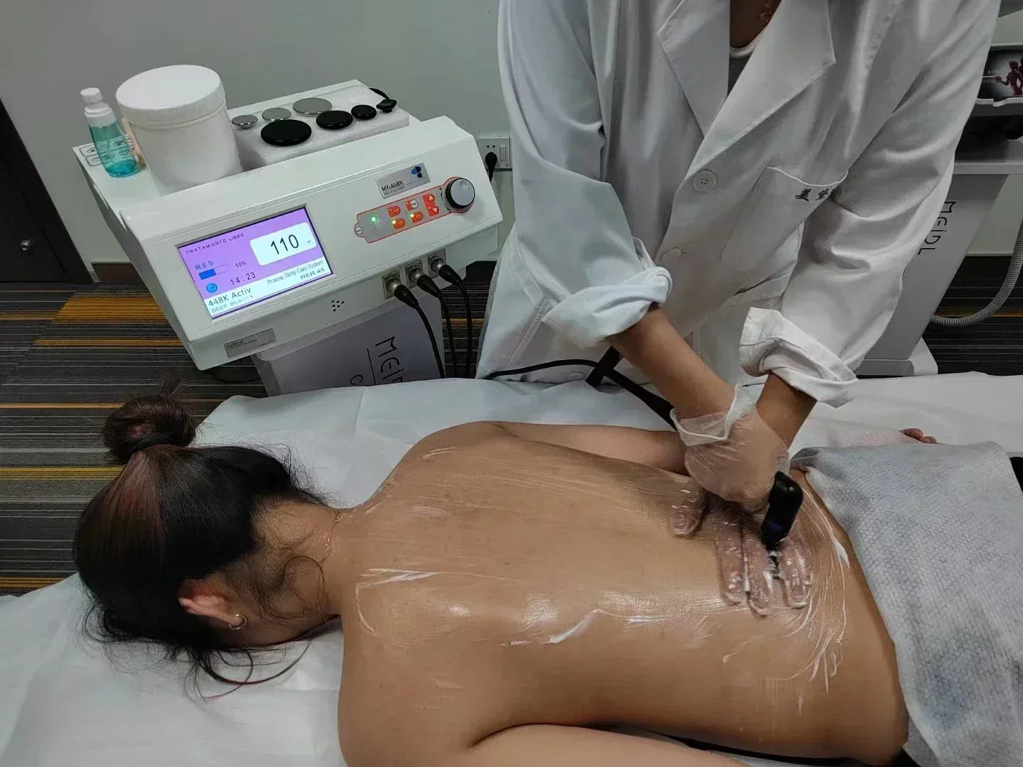 2026 new CET RET Thermal System Indiba Tecar Intelligent Diathermy Machine Physiotherapy 448khz ER45 Body Shaper