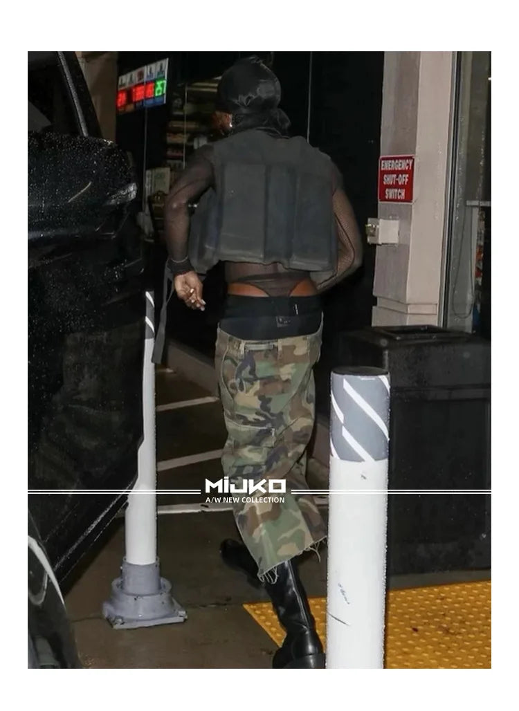 MIJKO Camouflage Work Short Pants Playful Youth Style Casual Loose Fit Cargo Shorts for Active Wear 8486