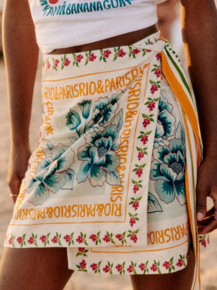 Summer New Fashion Women's Beach Style Short Skirt Printed Retro Vacation Style Covering Casual Sexy Elegant Half Skirt