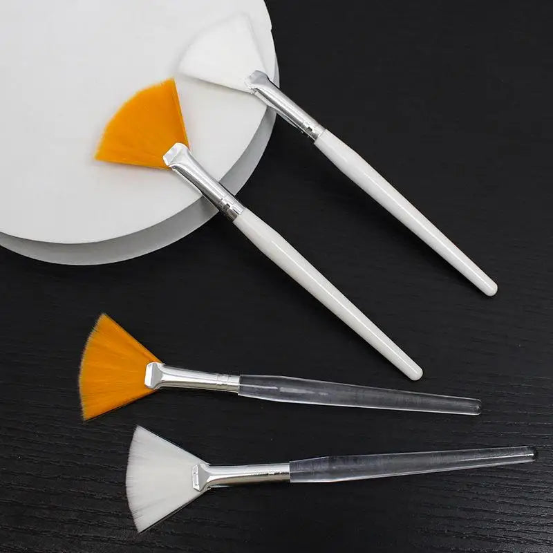 Fan-Shaped Makeup Brush Facial Mask Brush Soft Applicator Brushes Facial Beauty Tool DIY Tool