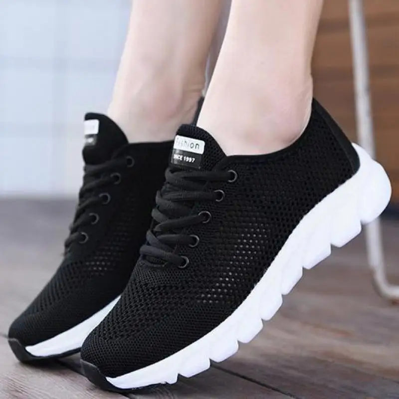 White Mesh Shoes Woman Summer Breathable Flat Sneakers Sports Tennis Shoes for Women Casual  Lightweight Running Shoes Ladies