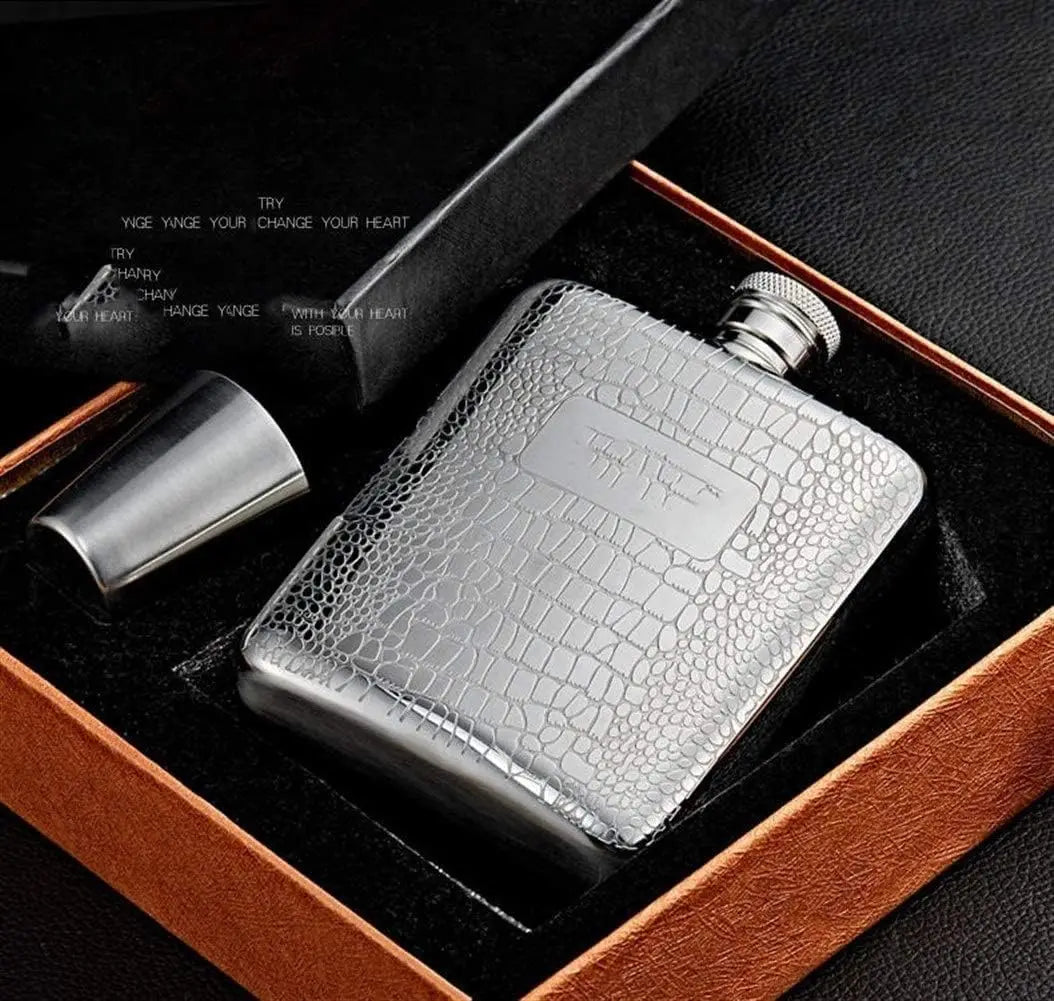 Personalized Small Mini-Thick Stainless Steel Portable Outdoor Flagon with High-Grade Wine Bottle