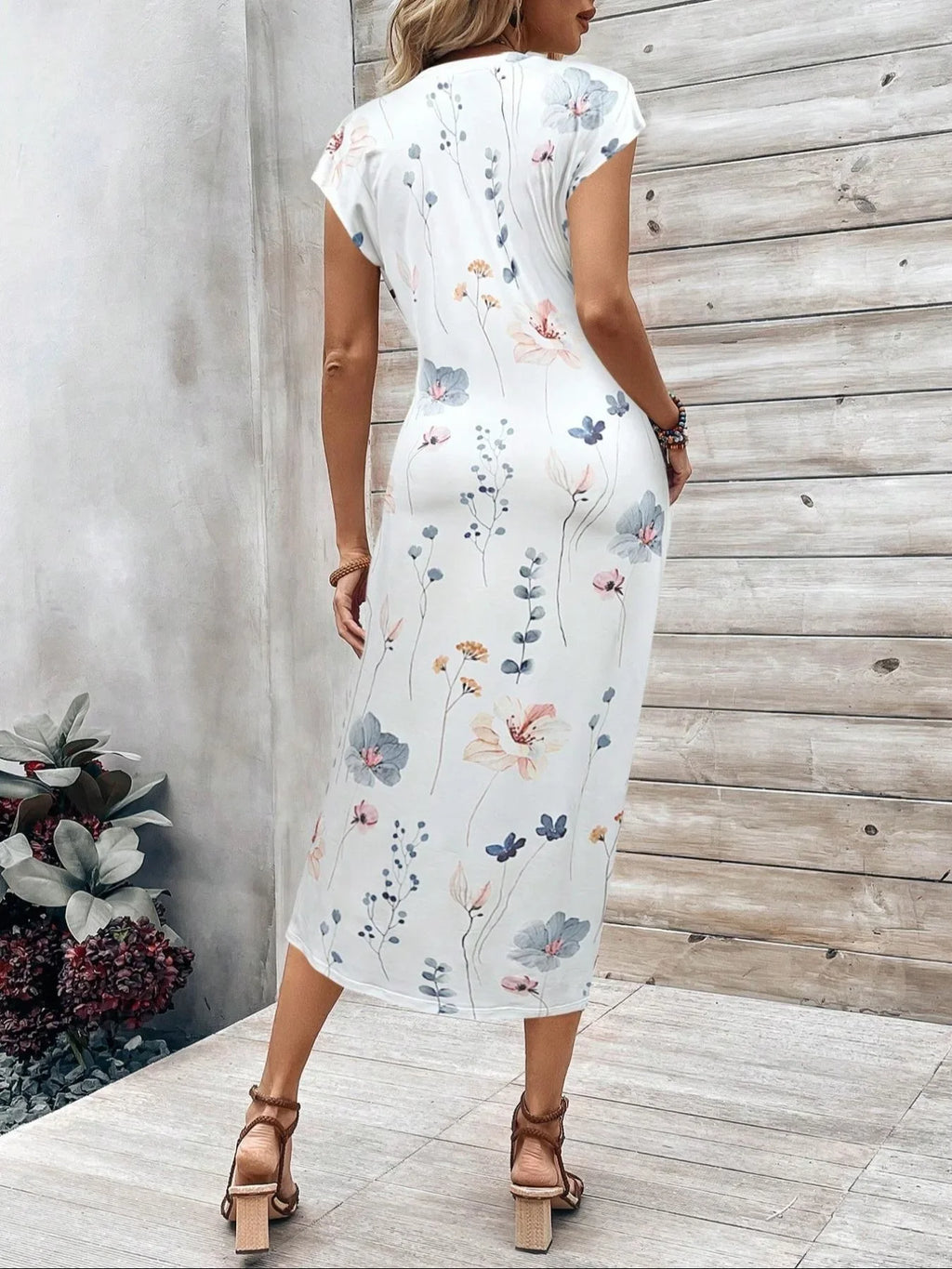 Retro leopard print dress with round neck covered sleeves twisted sides waist cinching, slim fit, hip hugging women's clothing