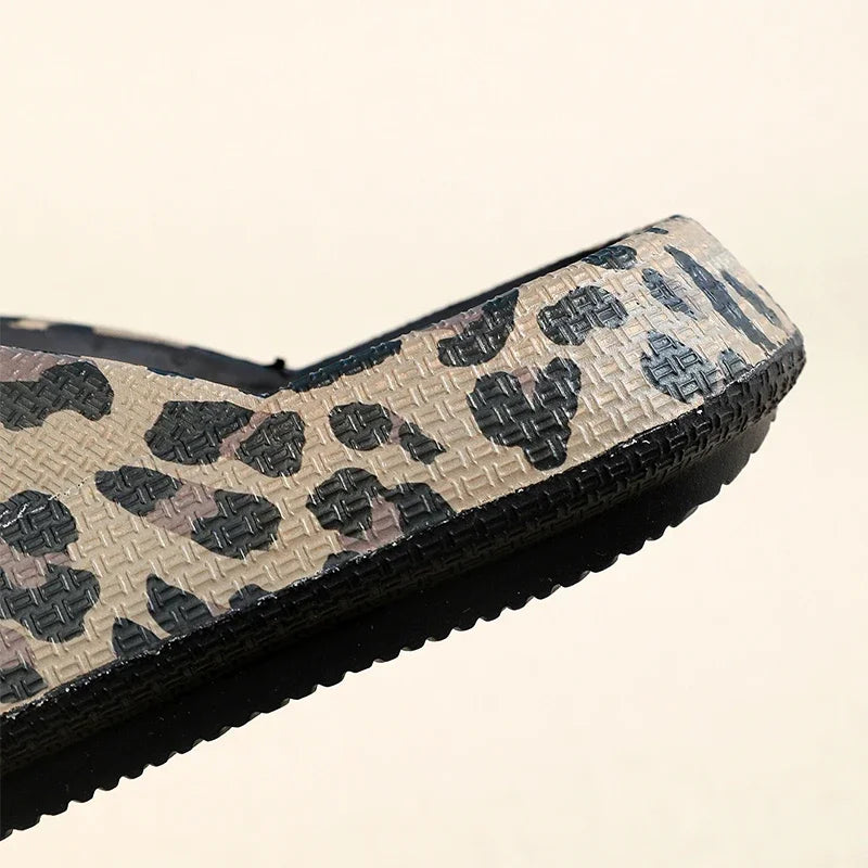 Summer New Women Sandals Comfort Flip-Flop Leopard Soft Thick-Soled Cloud Slippers Travel Vacation Beach Shoes