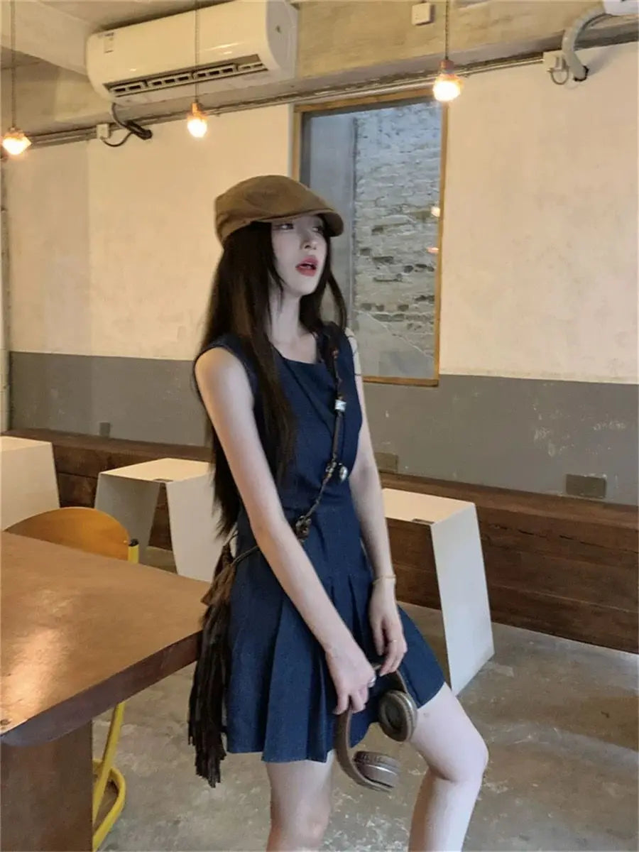 Retro Literary Round Neck Denim Vest Skirt For Women Summer New Loose Slimming Pleated A-line Skirt