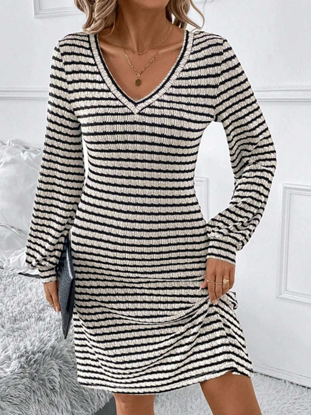 Women's Striped Knit V - Neck Dress, Long - Sleeve, Casual Fit for Fall & Daily Looks
