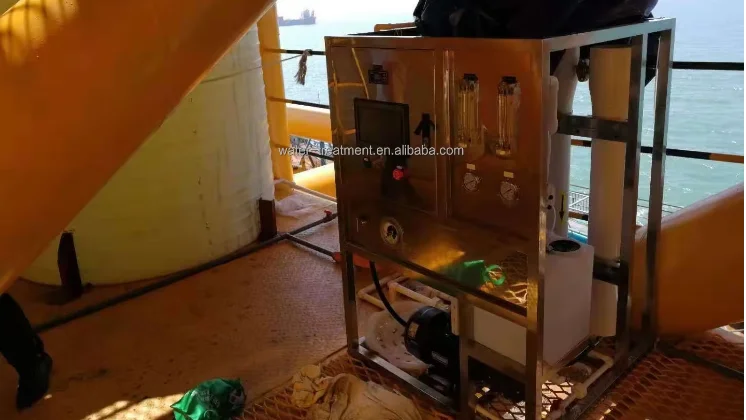 CE CCS Certificate 30L/H Fresh Water Maker for Boat Desalination Salt Water to Drinking Water Portable Desalination Machine