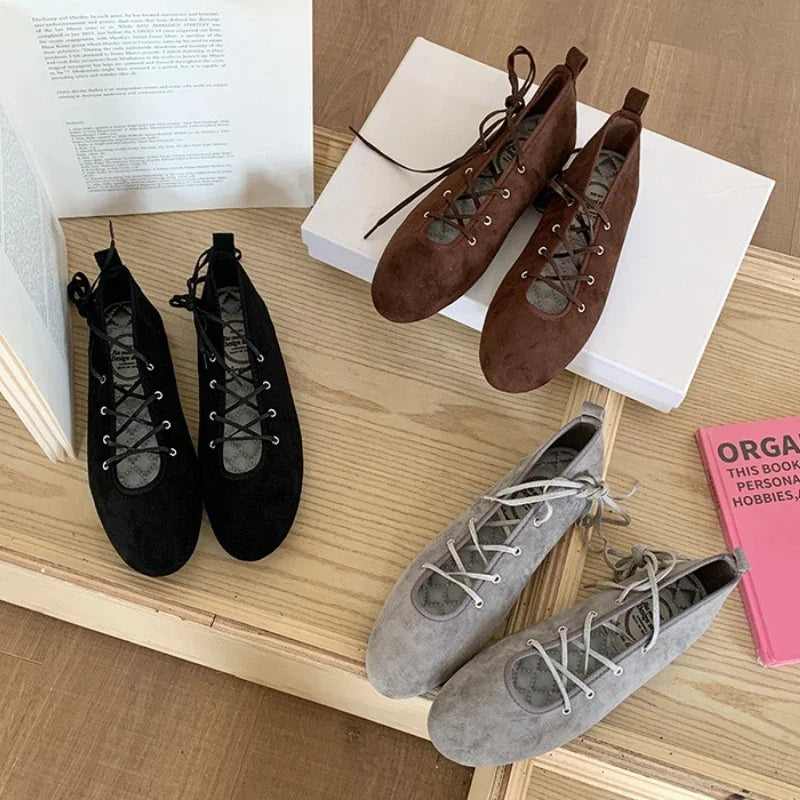 Fashion Cross Lace Up Ballet Flats Women Comfort Round Toe Soft Sole Designer Autumn Flats Elegant Party Dress Shoes for Ladies