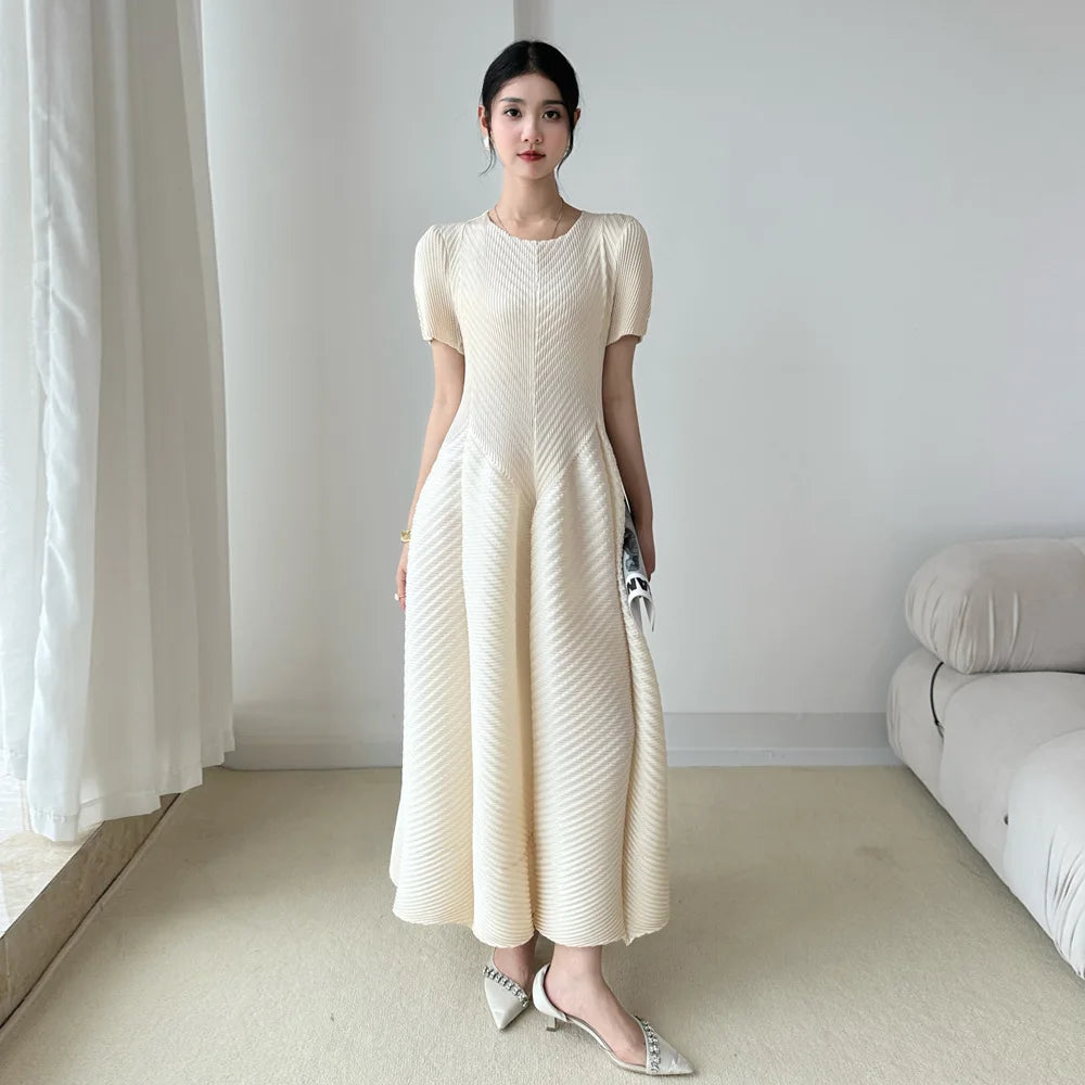 LANMREM High End Purple Pleated Women's Dress 2025 New Round Neck Short Sleeved Spliced Design Ball Gown Summer Dresses 2DB3489