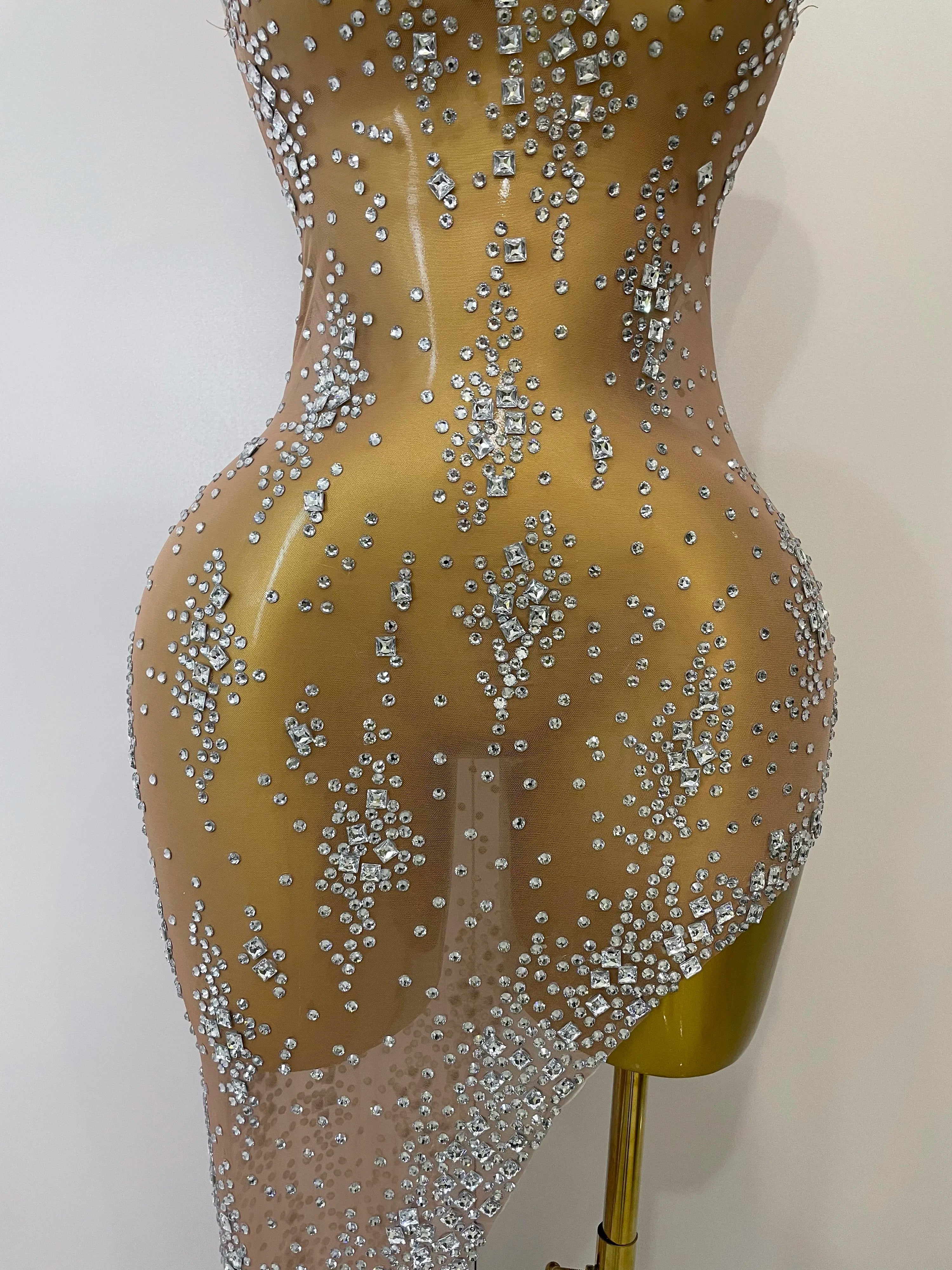 2025 New Sparkly Rhinestone V Neck Stretch Mesh Sexy See Through Dress Women Elegant Party Celebrate Perform Costume Stage Outfi