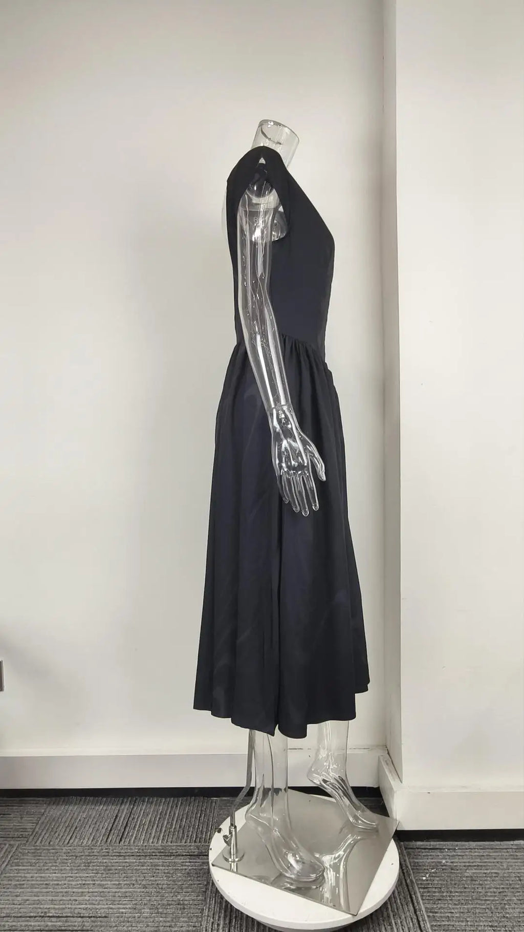 French Elegant Solid Backless Slim Fit Dress