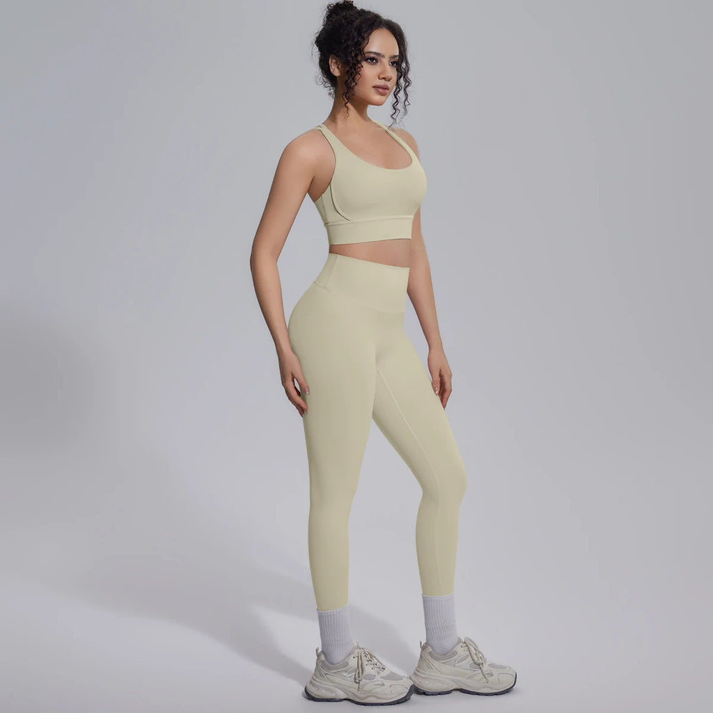 New Yoga Set for Woman Summer Gym Sports Running Bra Top Breathable Peach Buttocks Women Leggings Solid Color Yoga Set
